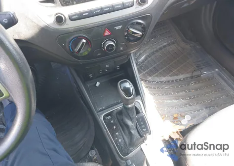 2020 Hyundai Accent Se z USA, uszkodzony, nr VIN 3KPC24A6XLE096779